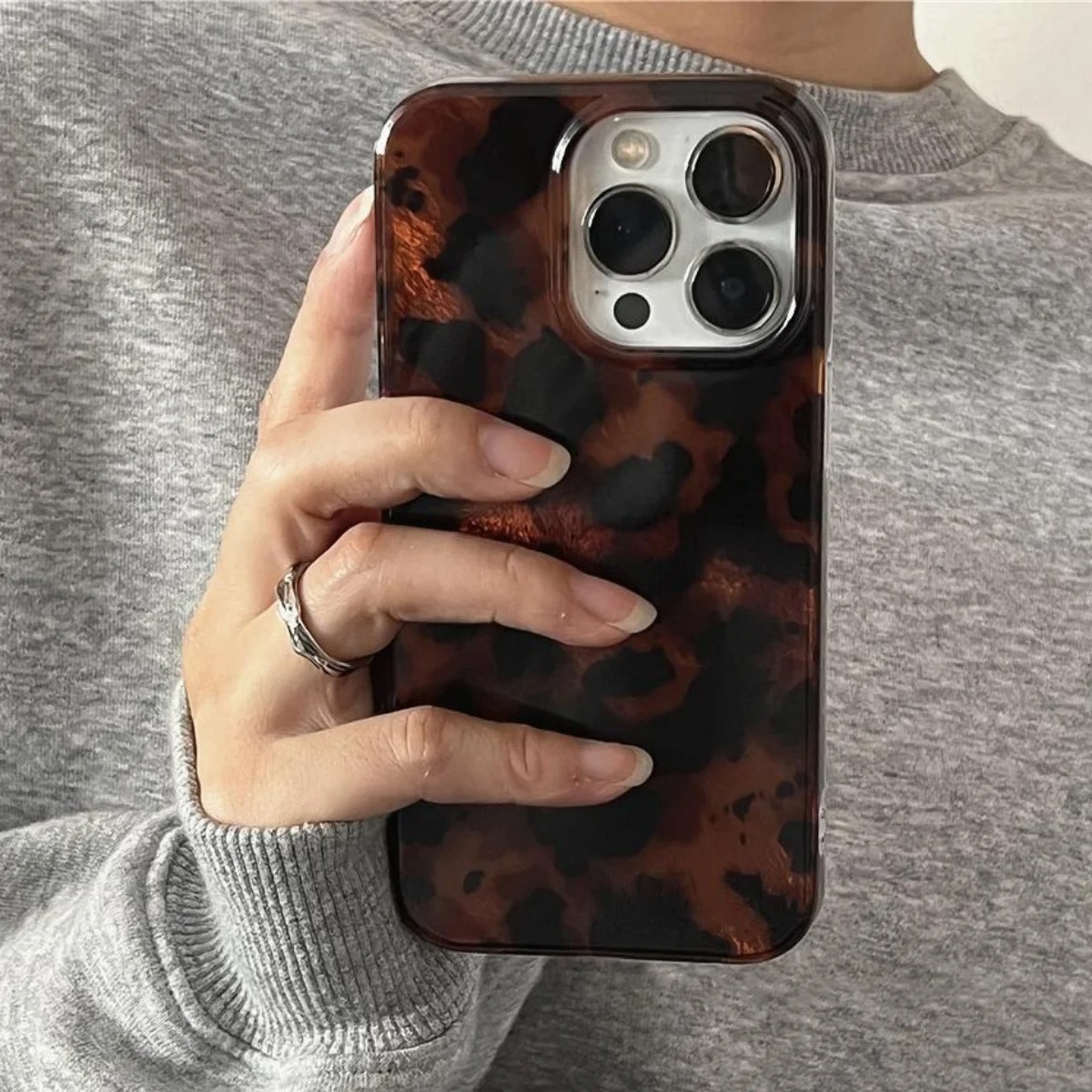 غطاء هاتف بتصميم كهرماني عتيق  - مراجعة Phone Cases Xs وسعره